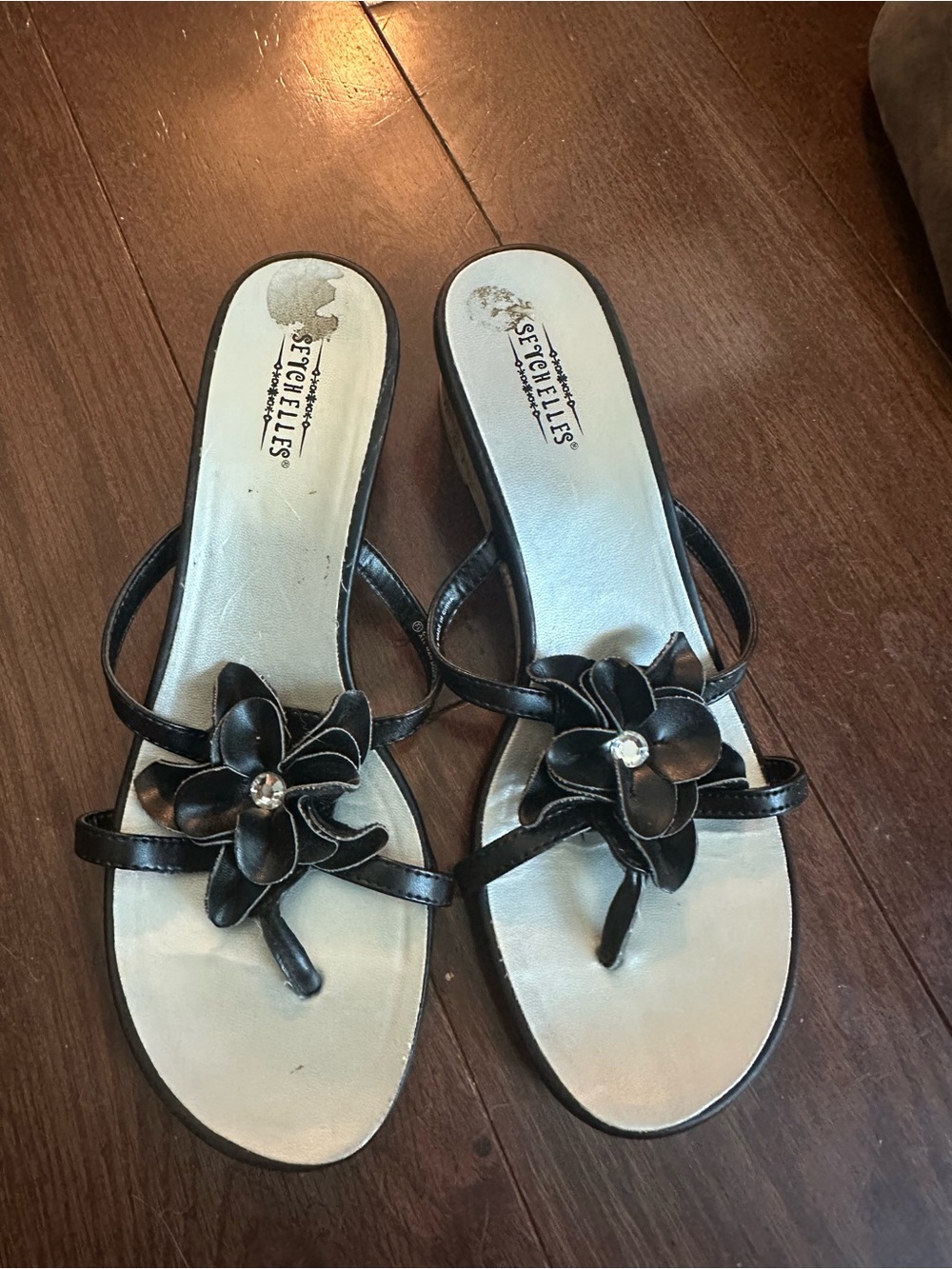 Women's Black Floral Thong Sandals